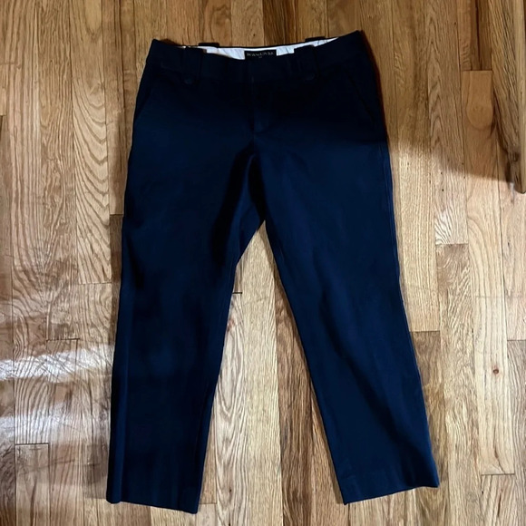 Banana republic navy pants   Like new crop pants - Picture 1 of 4